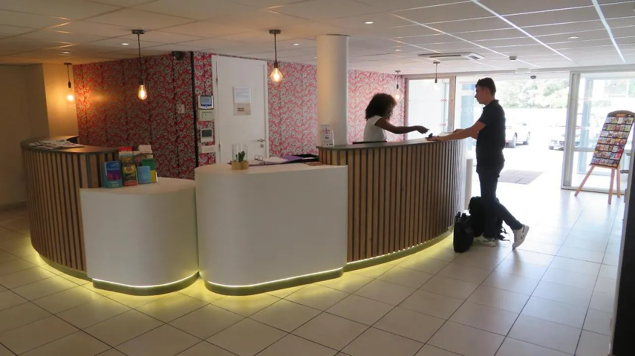 *** Hotel Kyriad Aix Les Milles - Plan De Campagne Bouc-Bel-Air France